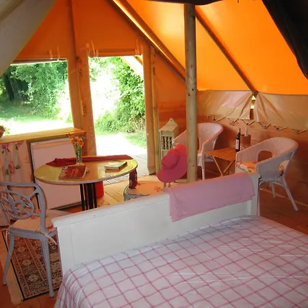 Luxury tent Peony - The Good Life In France