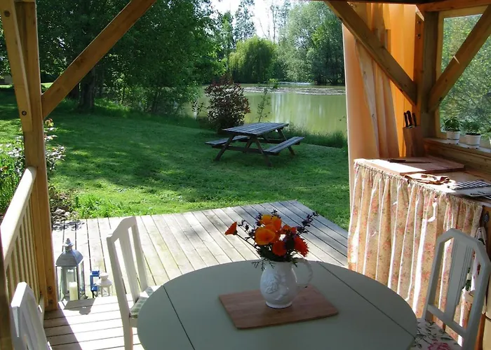 Tente de luxe Peony - The Good Life In France La Chapelle-Themer